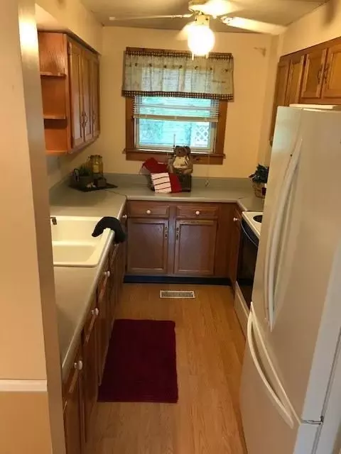 493 W County Line, Springfield, OH 45502 photo 16