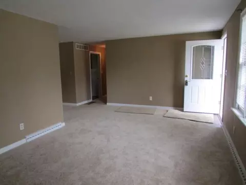 2636 Casey Dr, Springfield, OH 45503 photo 3