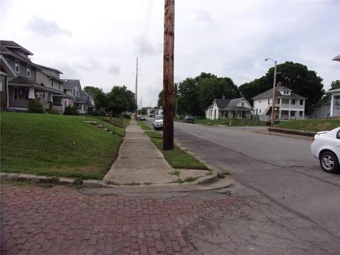 526 N Light St, Springfield, OH 45504 photo 7