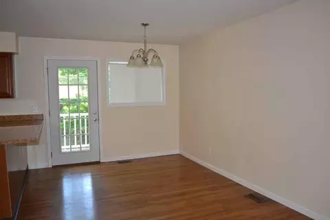 1526 Miracle Mile, Springfield, OH 45503 photo 9