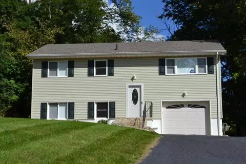 1526 Miracle Mile, Springfield, OH 45503 photo 1