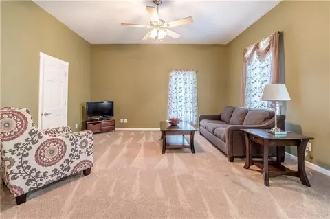 208 N Main St, De Graff, OH 43318 photo 6