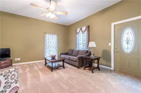 208 N Main St, De Graff, OH 43318 photo 4
