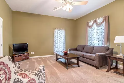 208 N Main St, De Graff, OH 43318 photo 5