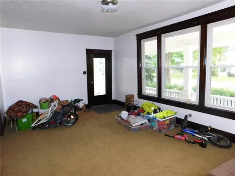 618 N Main St, Ada, OH 45810 photo 4