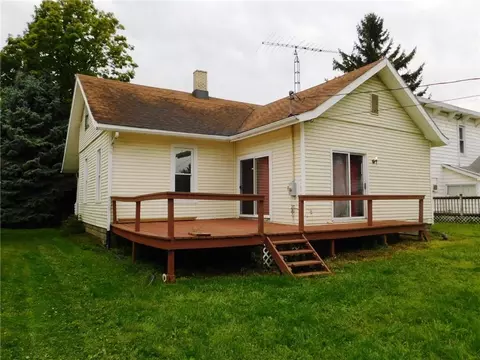 618 N Main St, Ada, OH 45810 photo 3