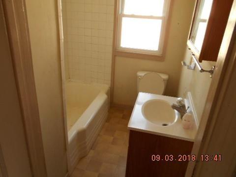 36 Hickory Dr, Springfield, OH 45503 photo 2