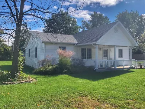 106 Pershing St, Celina, OH 45822 photo 1