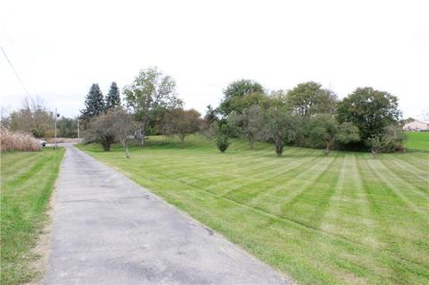 4243 Miller Rd, Springfield, OH 45502 photo 2