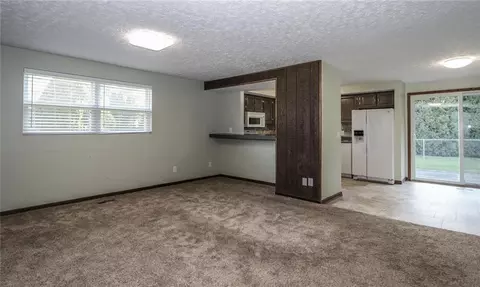 2702 Seymour Ln, Springfield, OH 45503 photo 5