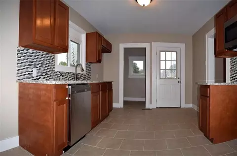 224 N Clairmont, Springfield, OH 45503 photo 7