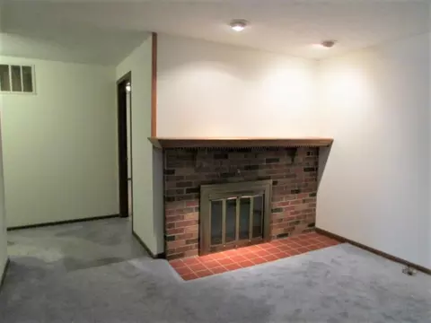 4420 Tacoma St, Springfield, OH 45503 photo 9