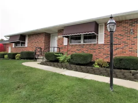 4420 Tacoma St, Springfield, OH 45503 photo 2