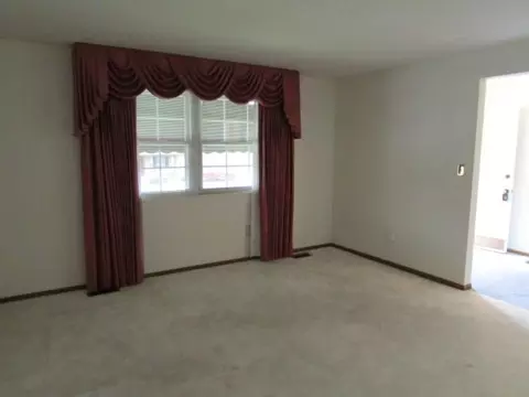 4420 Tacoma St, Springfield, OH 45503 photo 5