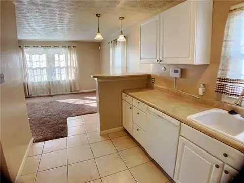1706 S Sweetbriar Ln, Springfield, OH 45505 photo 11