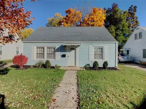 1706 S Sweetbriar Ln, Springfield, OH 45505 photo 2