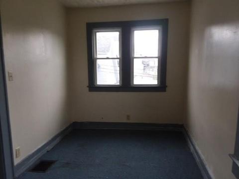 817 S Limestone St, Springfield, OH 45505 photo 5