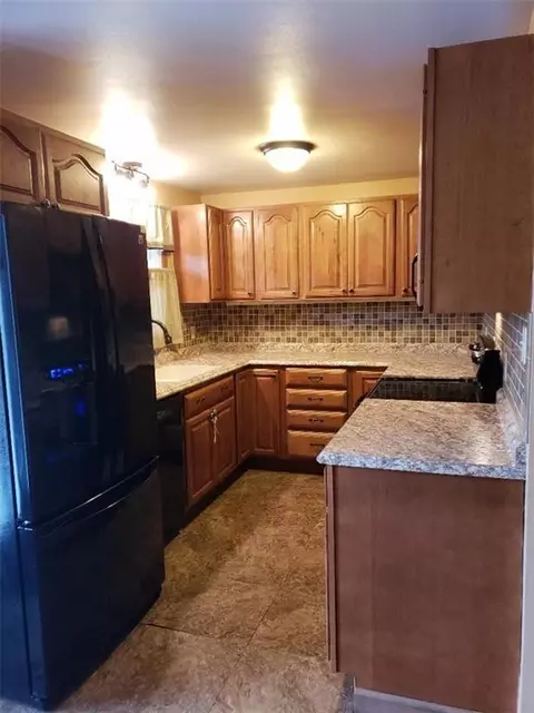 4822 Ashley Dr, Springfield, OH 45503 photo 5