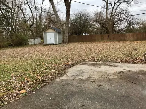 716 E Home, Springfield, OH 45503 photo 12