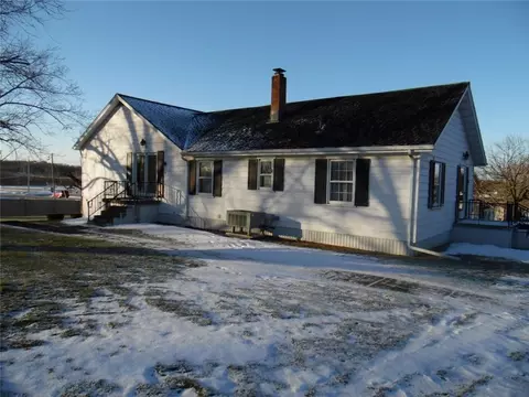 315 W Miami, De Graff, OH 43318 photo 3