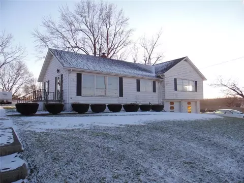 315 W Miami, De Graff, OH 43318 photo 2