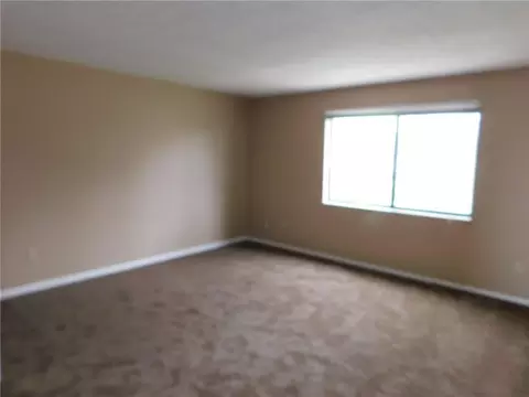 647 Villa Rd #D, Springfield, OH 45503 photo 5
