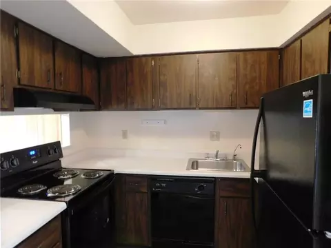 647 Villa Rd #D, Springfield, OH 45503 photo 2
