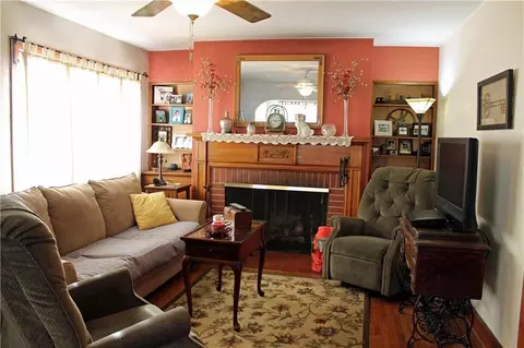 388 E Mccreight, Springfield, OH 45503 photo 2