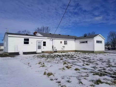 205 E South, Botkins, OH 45306 photo 2