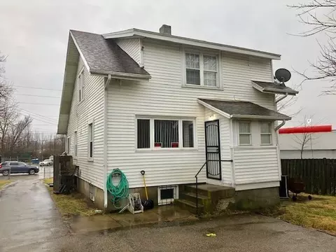 2104 W Main St, Springfield, OH 45504 photo 4