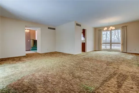 4439 S Tecumseh Rd, Springfield, OH 45502 photo 7