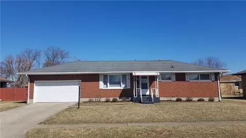 1916 Sierra Ave, Springfield, OH 45503 photo 2