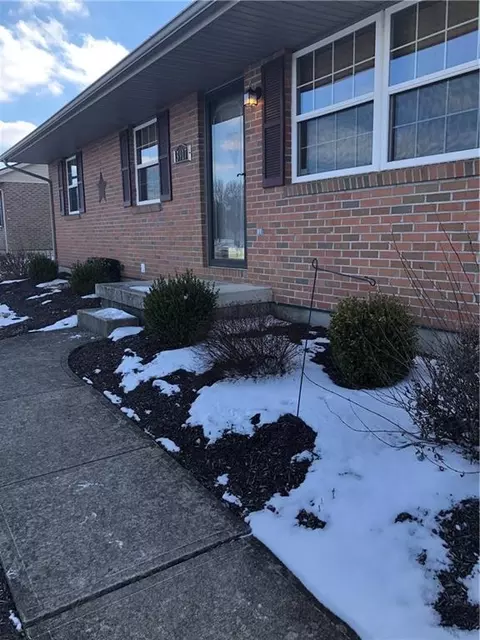 3917 Delmar Cir, Springfield, OH 45503 photo 2