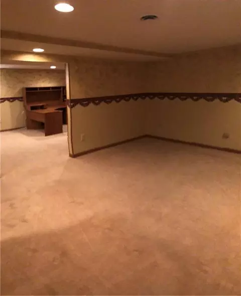 3917 Delmar Cir, Springfield, OH 45503 photo 32