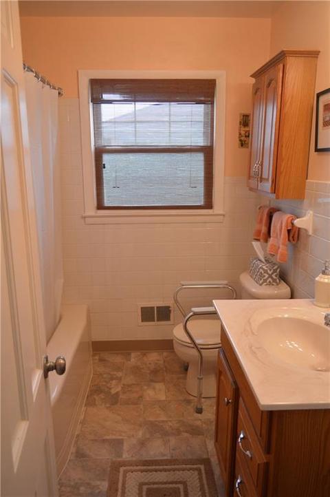 239 Canterbury, Springfield, OH 45503 photo 10