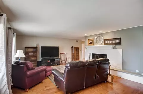 511 Holiday Dr, Springfield, OH 45505 photo 5