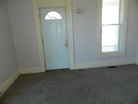 1221 W High St, Springfield, OH 45506 photo 4