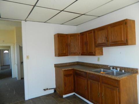 1221 W High St, Springfield, OH 45506 photo 3