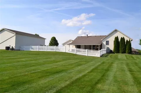 3933 Windy Ridge Dr, Springfield, OH 45502 photo 7