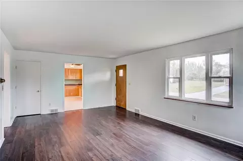 2133 E Mile Rd, Springfield, OH 45503 photo 6