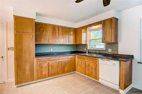 2133 E Mile Rd, Springfield, OH 45503 photo 7