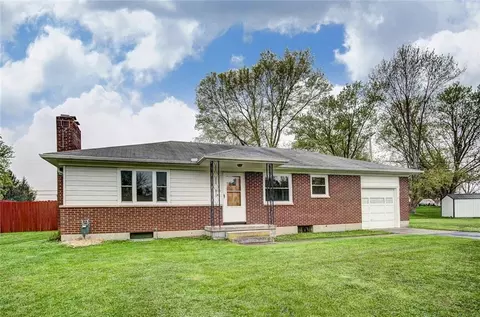 2133 E Mile Rd, Springfield, OH 45503 photo 1