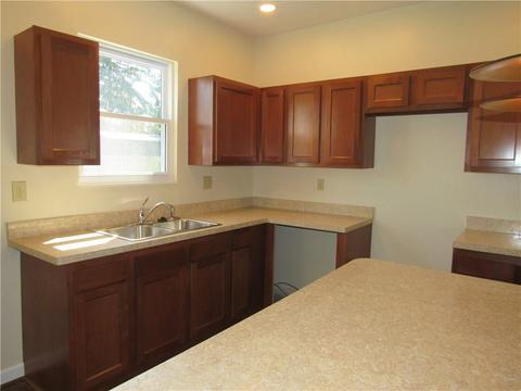 1207 Beacon St, Springfield, OH 45505 photo 5