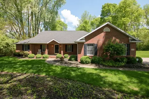 1310 Kingsgate Rd, Springfield, OH 45503 photo 1