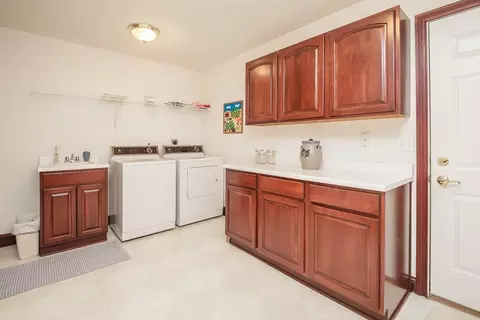 1310 Kingsgate Rd, Springfield, OH 45503 photo 25