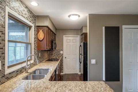 1033 Crystal Ln, Springfield, OH 45502 photo 6