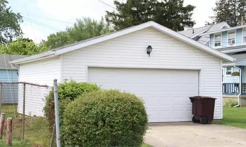 1844 Stratford Pl, Springfield, OH 45504 photo 2