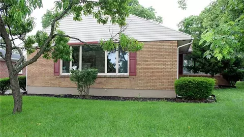 1122 Redbud, Springfield, OH 45504 photo 2