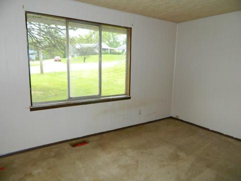 1259 S Burnett Rd, Springfield, OH 45505 photo 8