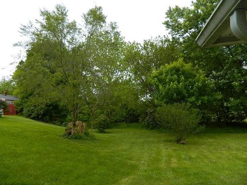 1259 S Burnett Rd, Springfield, OH 45505 photo 2